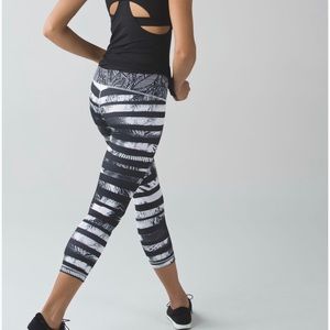 Lululemon wunder under